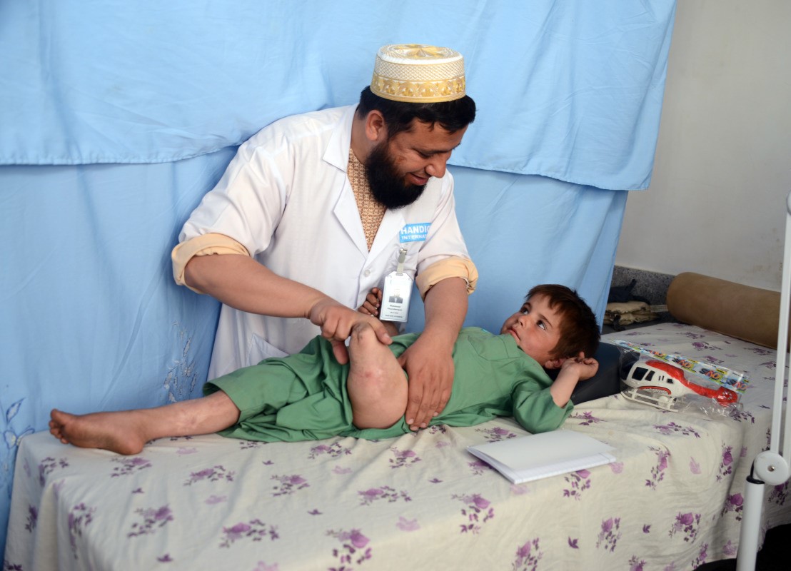 HI physiotherapist check on Sayed's stump