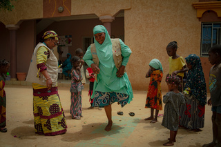 Play, a therapeutic tool. © B. Coulibaly / HI