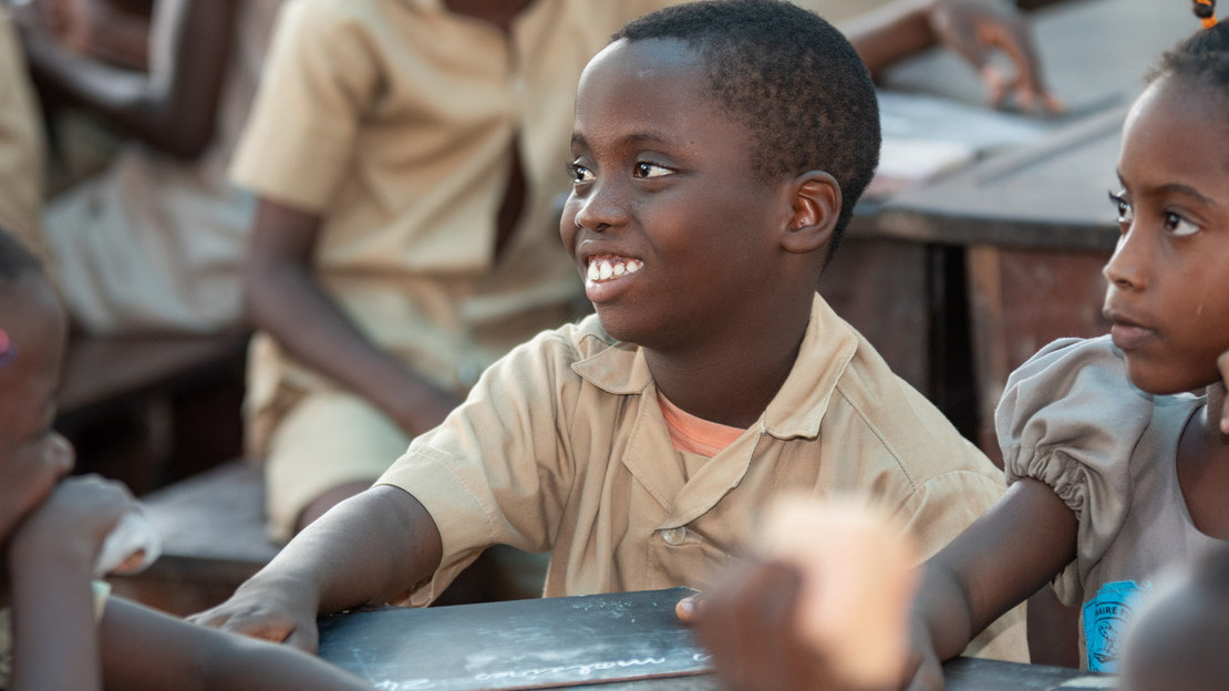 Raphaël: a young boy's pathway to learning to walk
