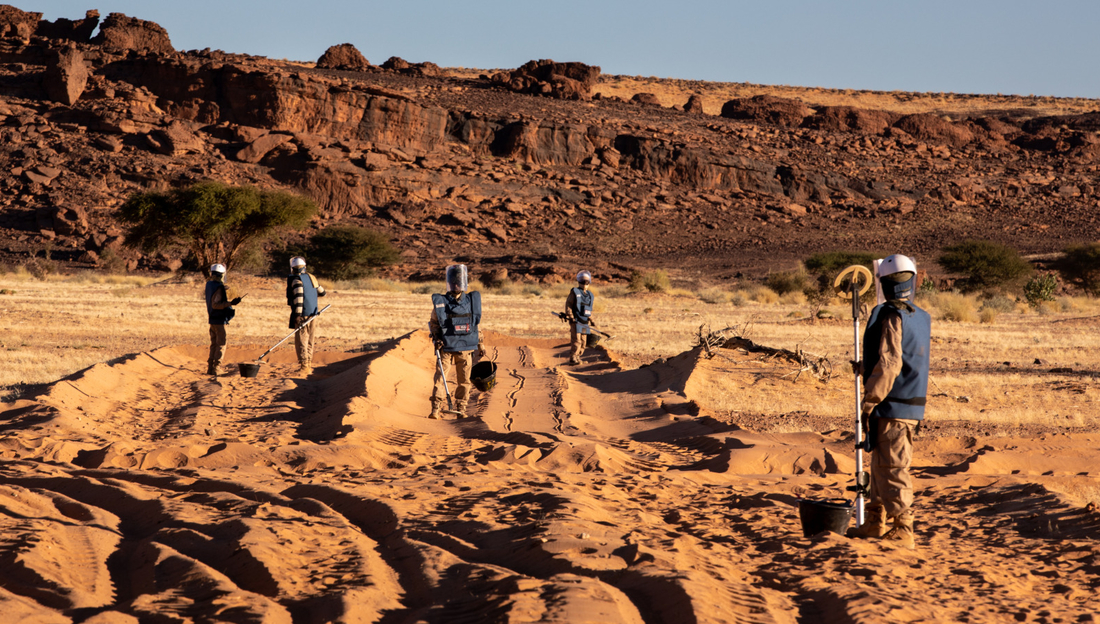 Members of the HI / AFRILAM demining team near Kisangani, DRC 