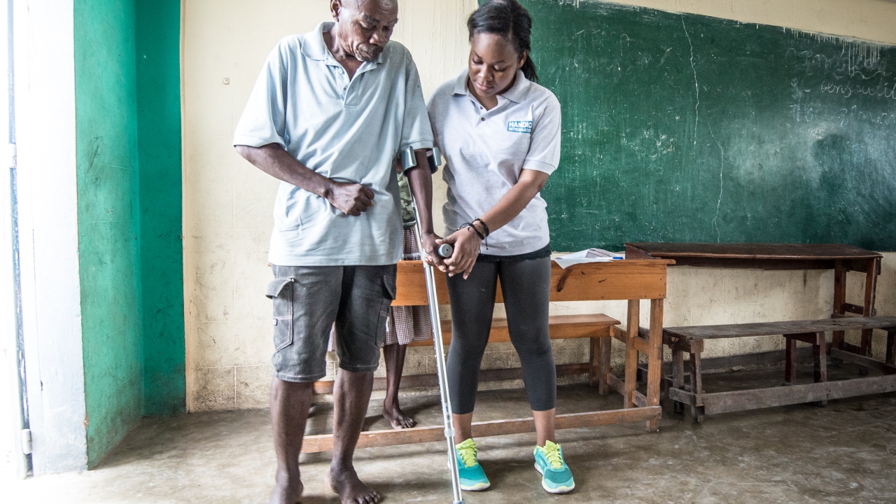 HI physio Jeannica during a rehabilitation session with Velium; }}