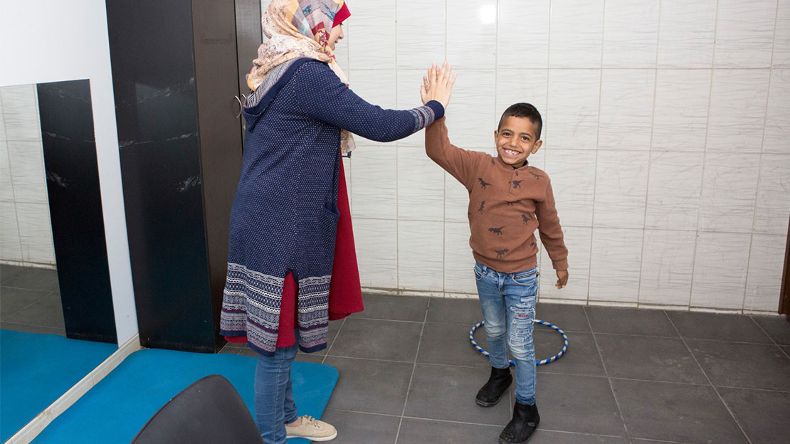 Rawad, 7 years old, has hearing problems. He is supported by the Mousawat rehabilitation centre in Lebanon and takes part in psychosocial sessions.