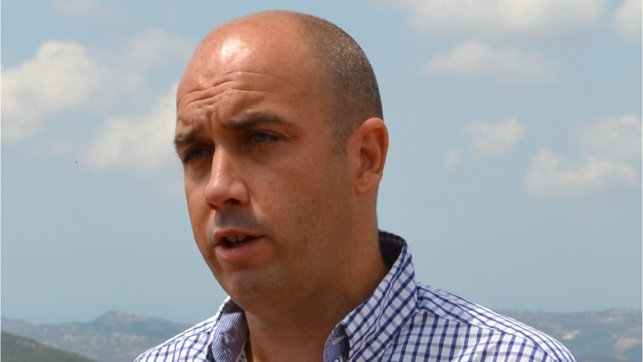 Chris Chenavier, Handicap International’s Head of Mission in Lebanon; }}