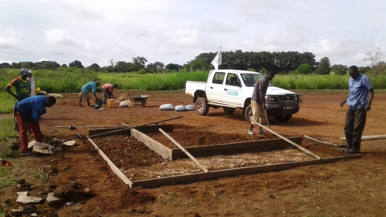 Renovating Zemio's aerodrome runway; }}
