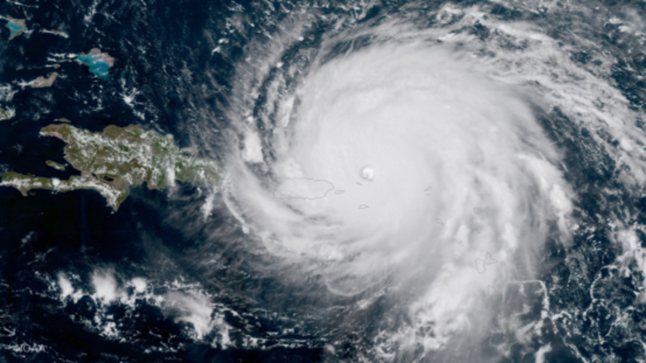 Satellite view of Hurricane Irma with a 300km radius ; }}