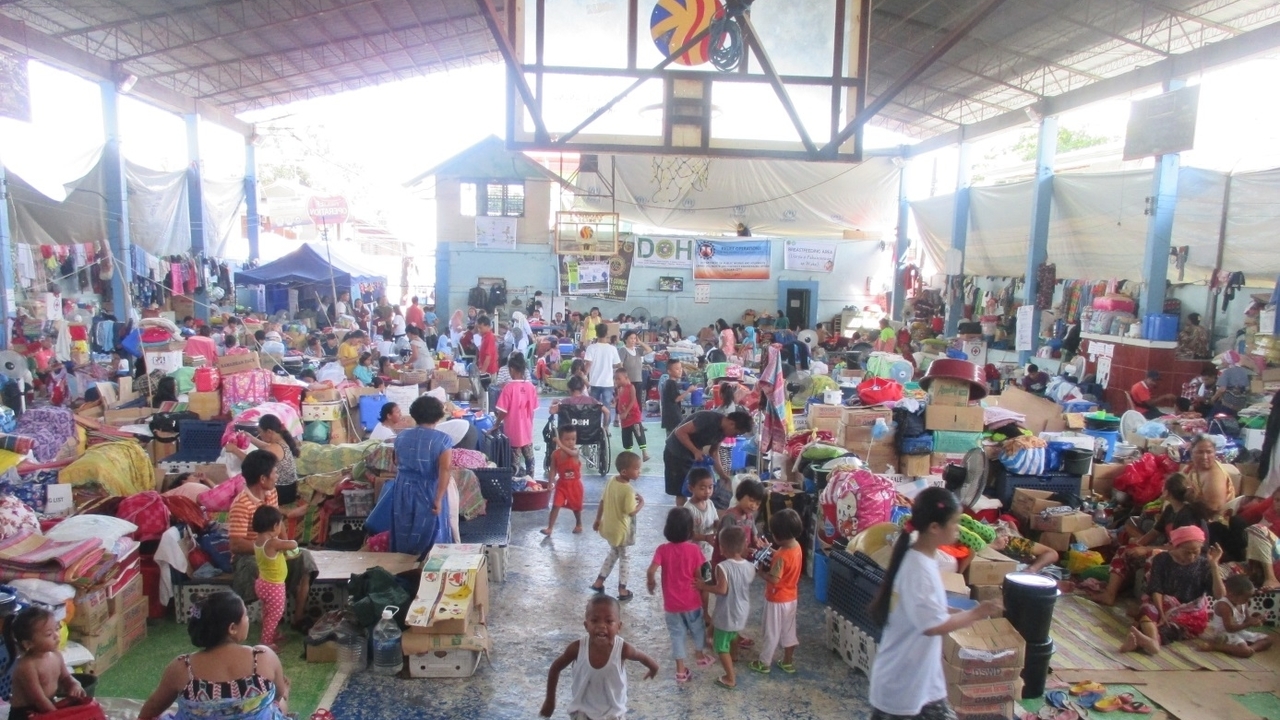 Evacuation centre, Lanao del Notre, Philippines ; }}